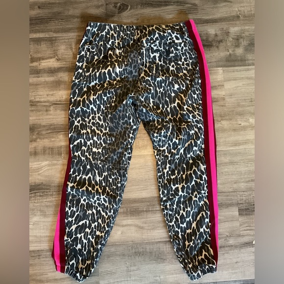 Mother Women's Jean The No Zip Misfit Jungle Eyes Cheetah With Stripes Size 27 - Picture 5 of 7